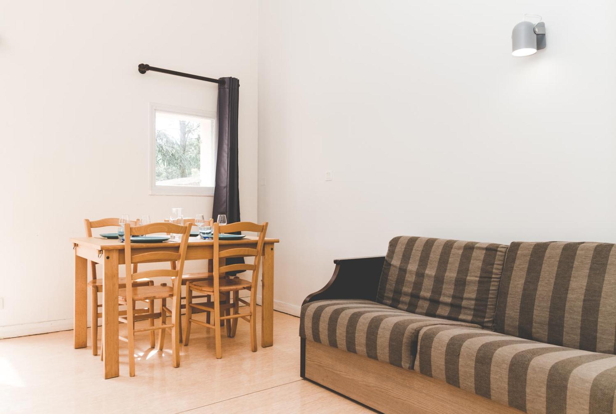 Terres De France - Domaine De Kerioche Apartment *